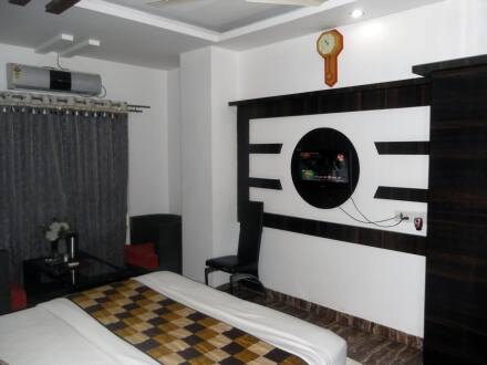 Hotel Raj Palace, Ujjain 3